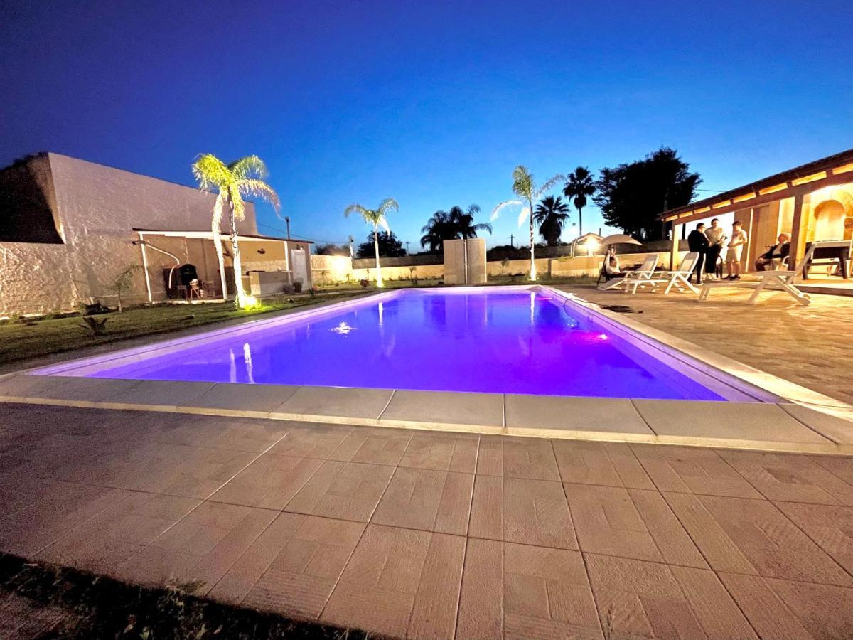 Villa Nunzia Con Piscina, Sauna E Idromassaggio. Floridia Zewnętrze zdjęcie